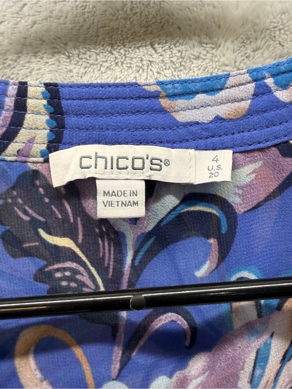 Chico's Purple-Blue Floral Georgette Blouse Size 20 Top - Picture 4 of 8